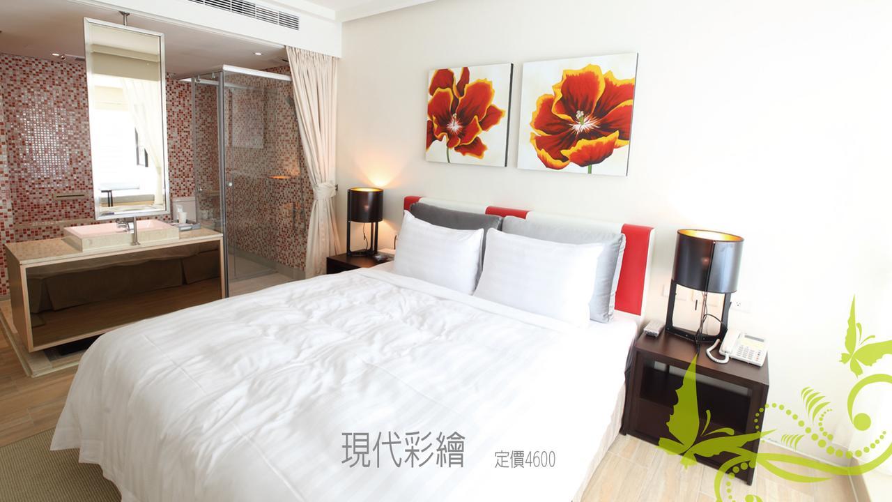 Herz Motel Taichung Exterior photo
