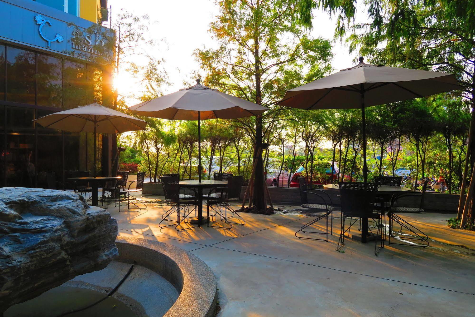 Herz Motel Taichung Exterior photo